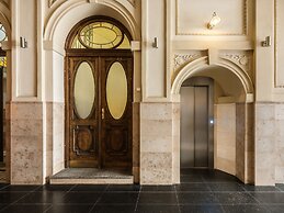Fragola Apartments Florian Gate