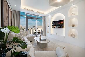 Paramount Luxury 2BR-Burj Khalifa Views