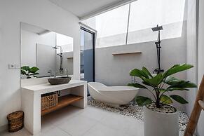 L'Angelo Villa Canggu