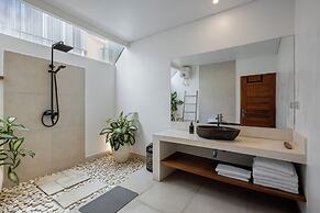 L'Angelo Villa Canggu