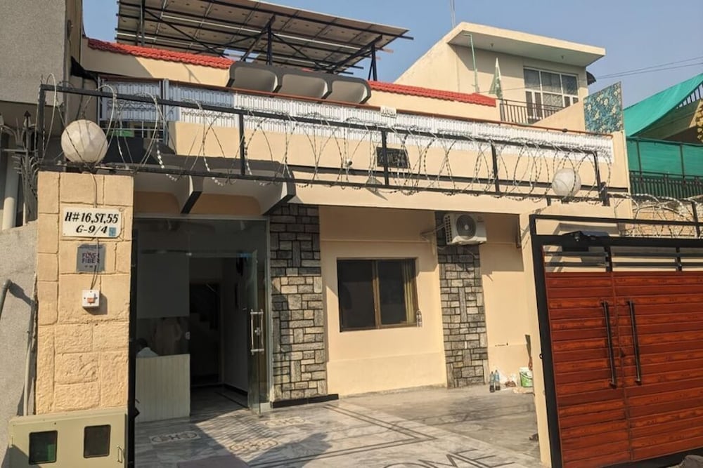 New Palace Guest House