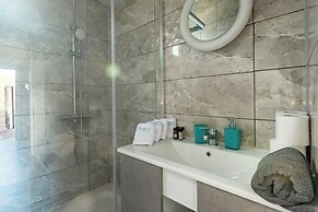 Thea Luxury Residences