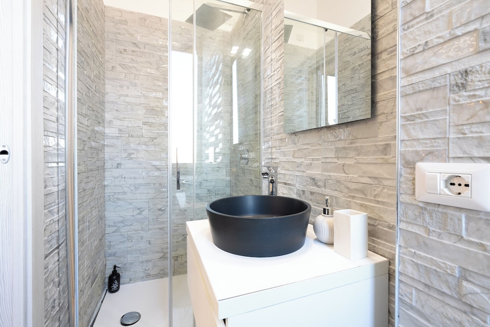 ReRent Rooms - 36 Trionfale Guesthouse