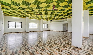 Fabhotel Ansh