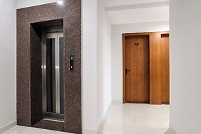 Fabhotel Trivana