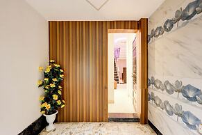 Fabhotel Royal Residency