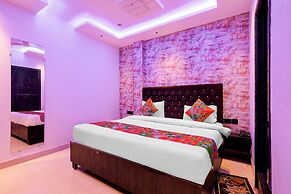 Fabhotel Royal Residency
