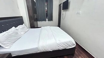 Fabhotel Deep