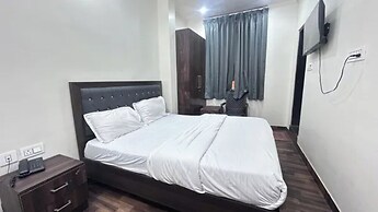 Fabhotel Deep