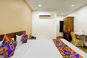 Fabhotel Melody Mings