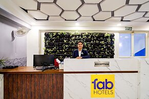 Fabhotel Melody Mings