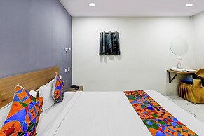 Fabhotel Melody Mings