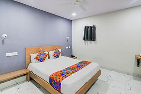 Fabhotel Melody Mings