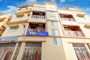 Fabhotel Grant Heights