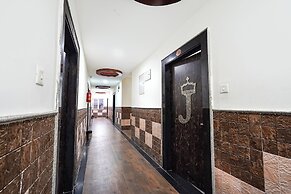 Fabhotel Jaya Grand