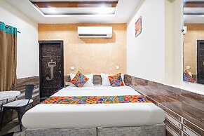 Fabhotel Jaya Grand