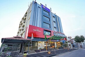 Fabhotel Jaya Grand
