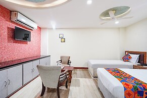 Fabhotel Jaya Grand