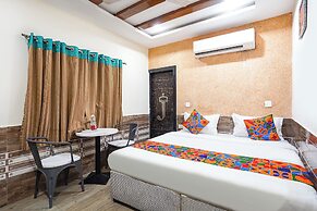 Fabhotel Jaya Grand