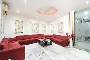 Fabhotel Perfectionist