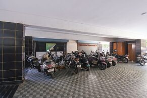 Fabhotel Nirvana