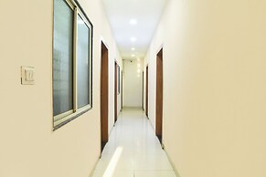Fabhotel Grand Villa