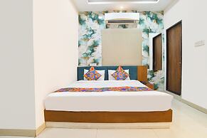 Fabhotel Grand Villa