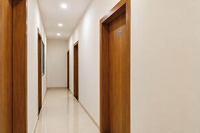 Fabhotel Grand Villa