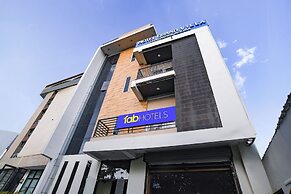 Fabhotel Grand Villa