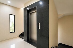 Fabhotel Grand Villa