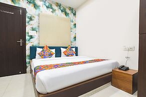 Fabhotel Grand Villa