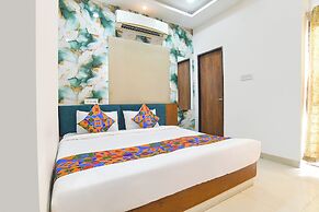 Fabhotel Grand Villa