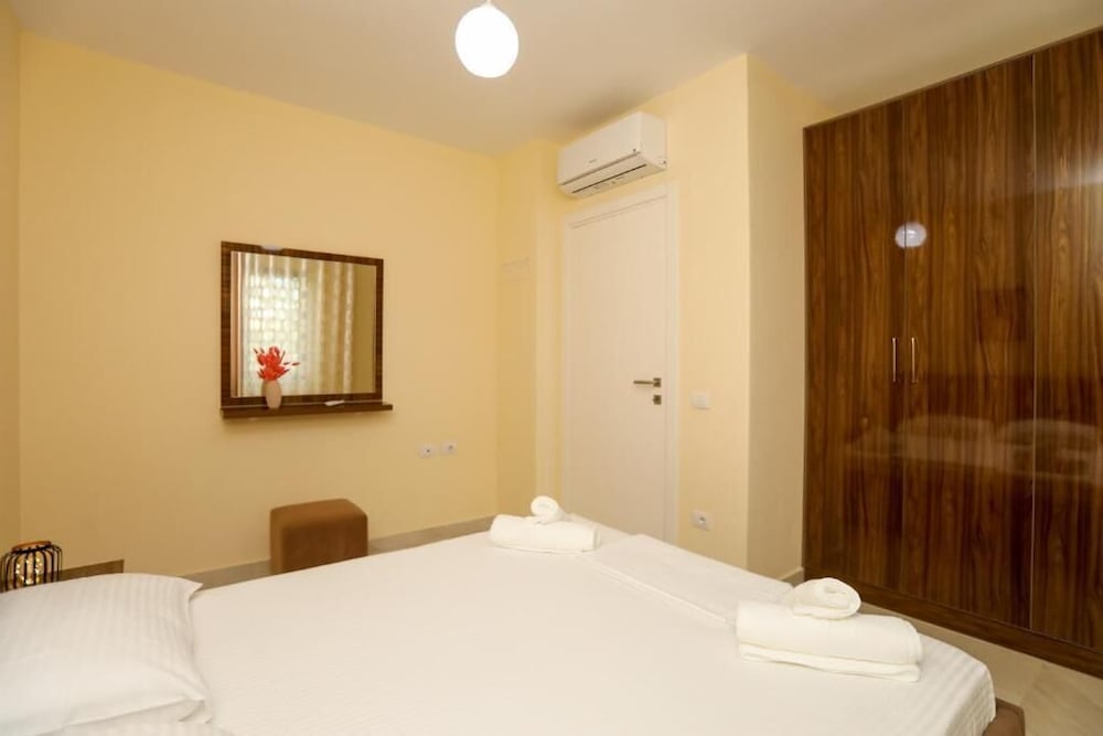 Velaris Apartments