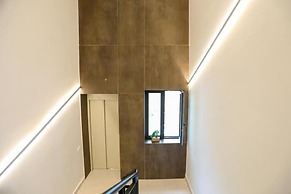 Velaris Apartments