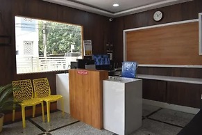 Fabhotel Anu Grand
