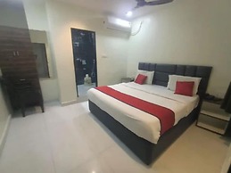 Fabhotel Anu Grand
