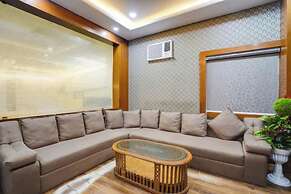 Fabhotel Jinesh
