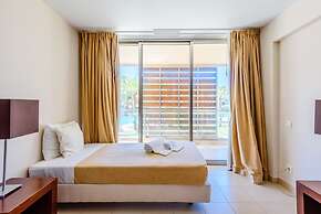 Vila das Lagoas Salgados Retreat