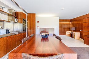 Vila das Lagoas Salgados Retreat