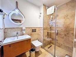 A.EMRELİ OTEL