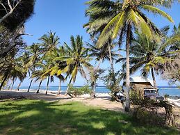 Twiga Lodge Tiwi