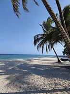 Twiga Lodge Tiwi