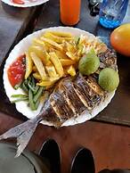Twiga Lodge Tiwi