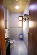 Hotel Ashirwad Noida