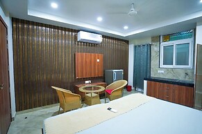 Hotel Ashirwad Noida