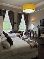 Regal Rooms