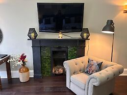 Regal Rooms