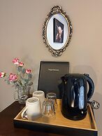 Regal Rooms