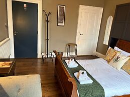 Regal Rooms
