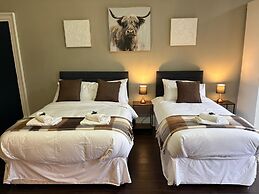 Regal Rooms
